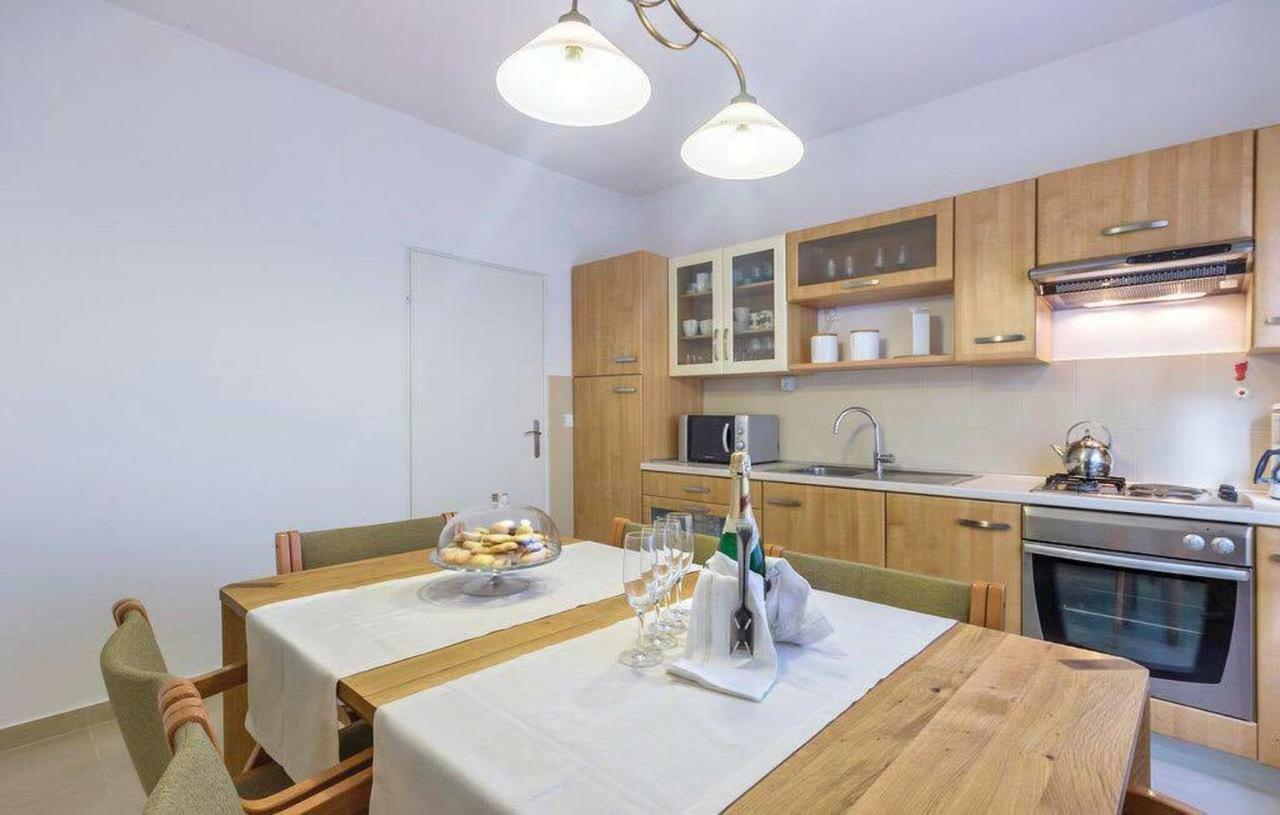 شقة بولا  في Apartman Eta المظهر الخارجي الصورة
